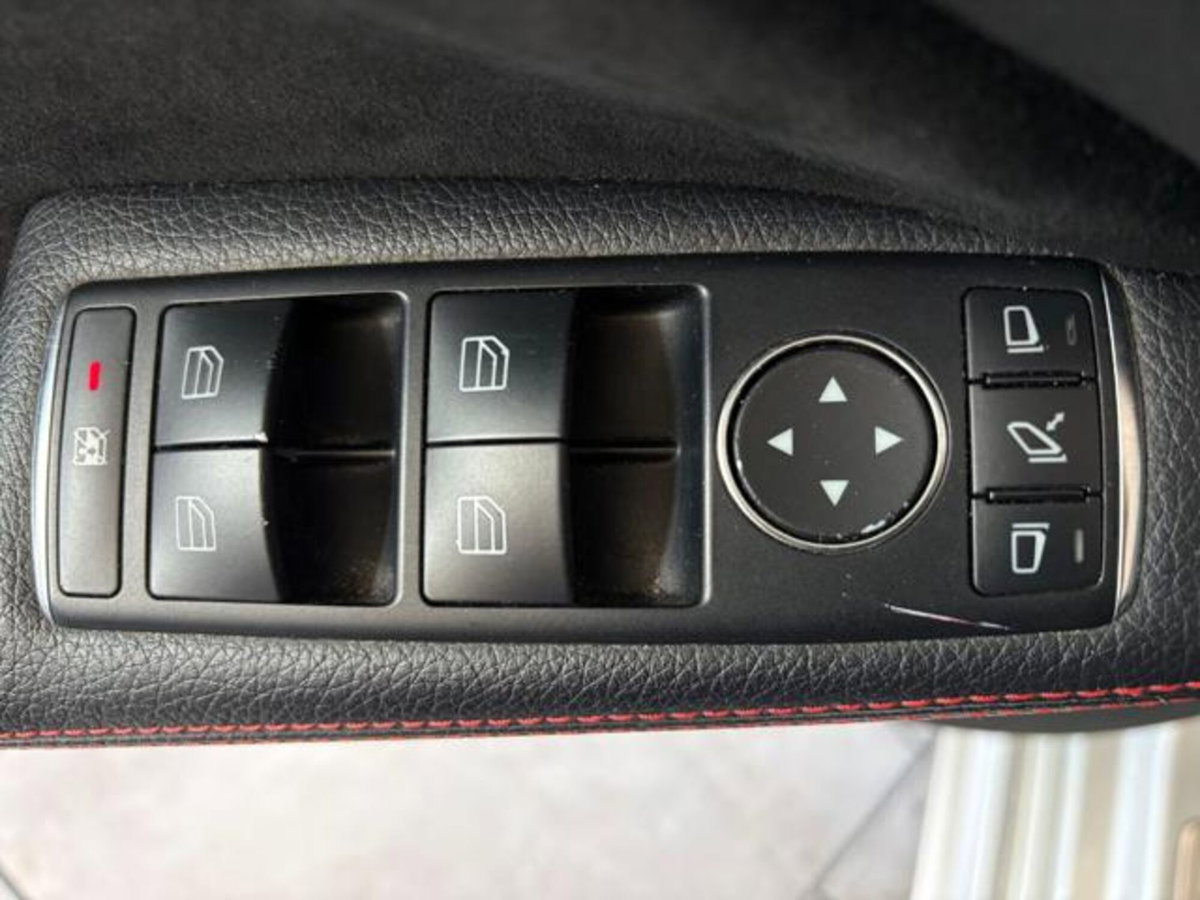 Mercedes-Benz Classe A 200 CDI Premium (11)