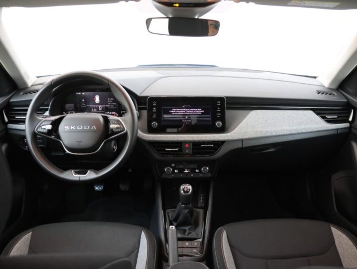 Skoda Kamiq 1.0 tsi Selection 115cv (13)