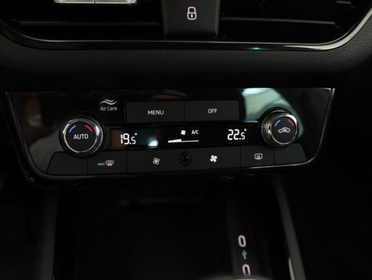 Skoda Kamiq 1.0 tsi Selection 115cv (19)
