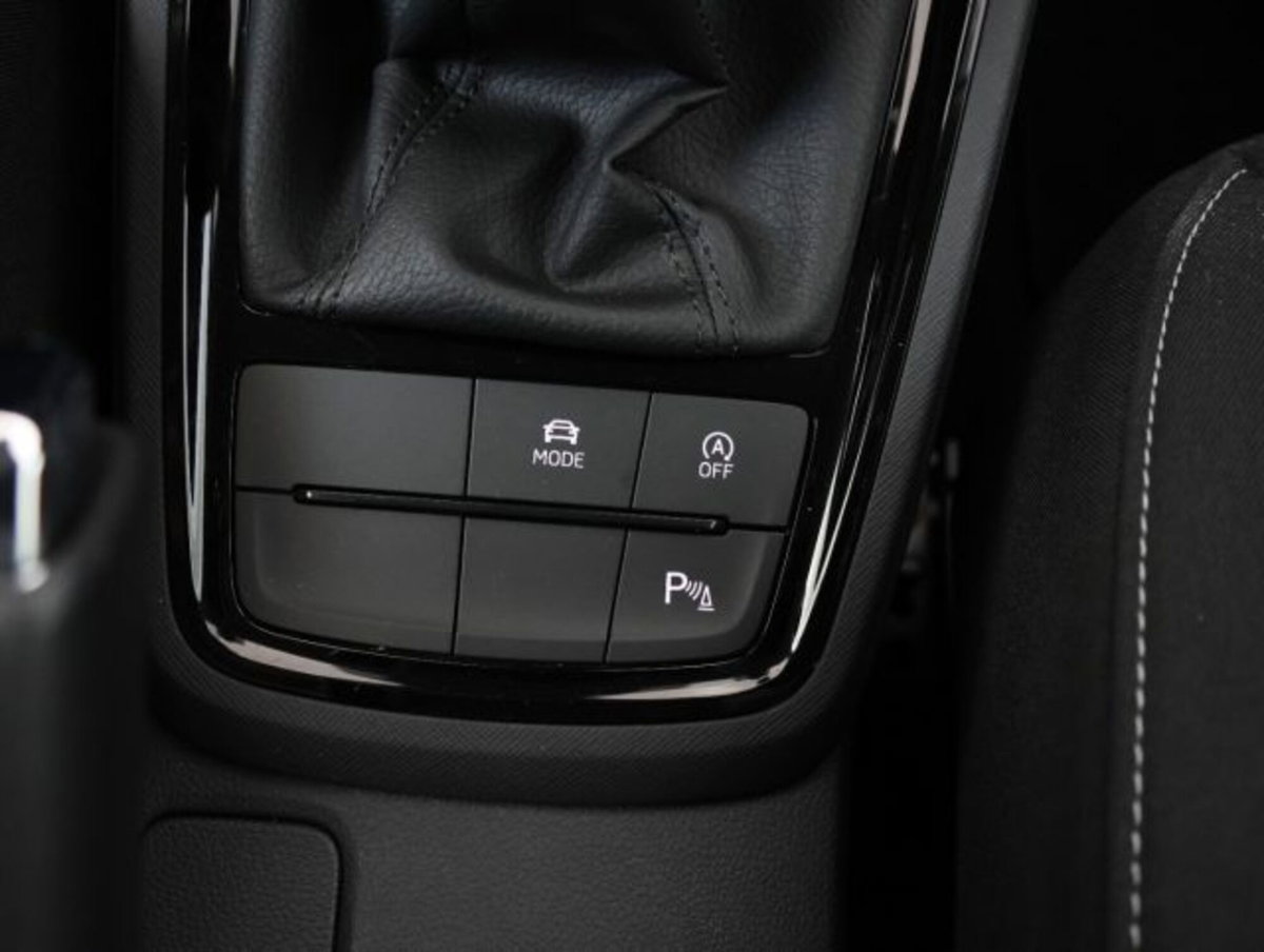 Skoda Kamiq 1.0 tsi Selection 115cv (20)