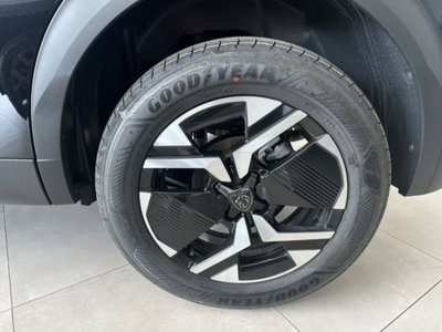 Peugeot 2008 PureTech 100 S&S Allure (13)