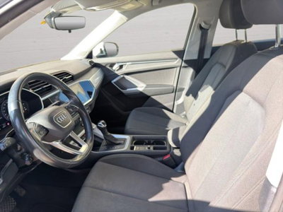 Audi Q3 45 TFSI e S tronic Business (10)