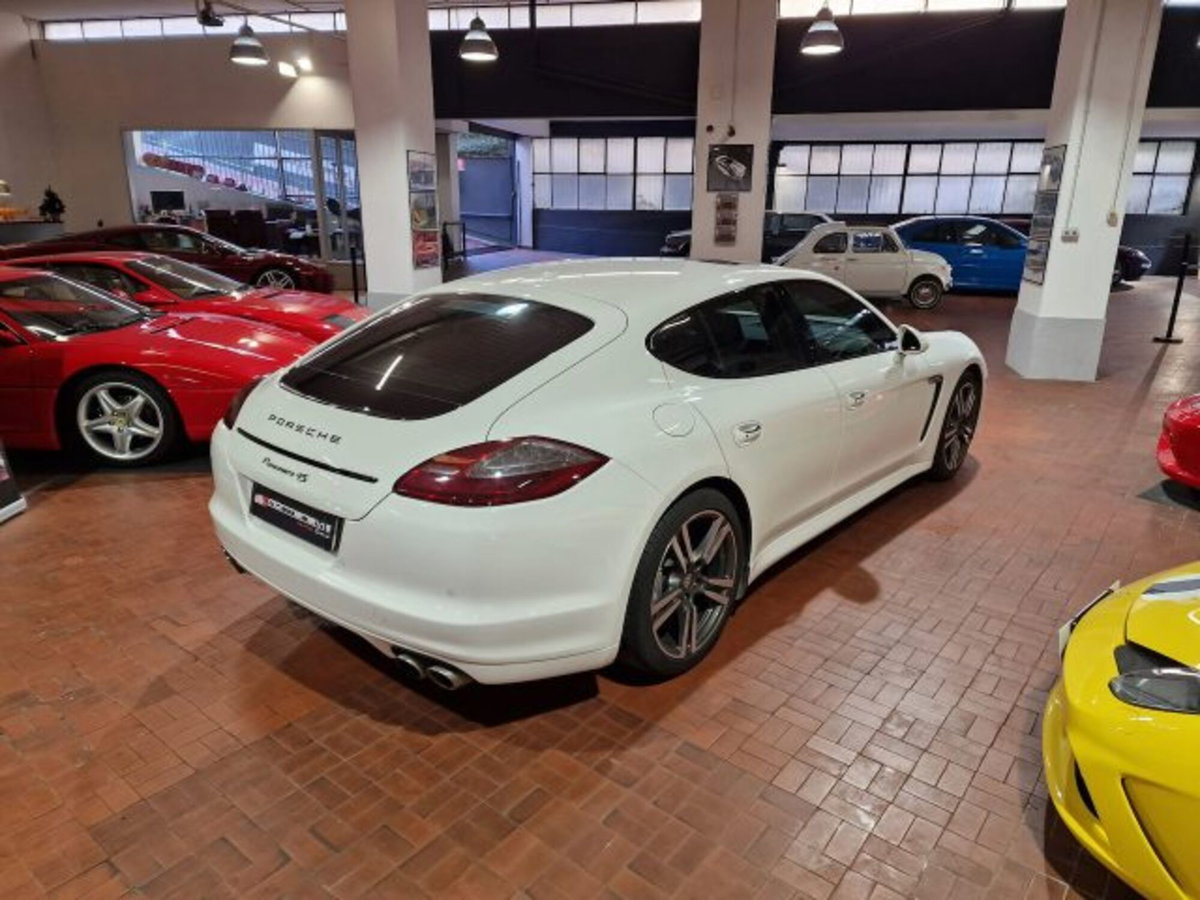 Porsche Panamera 4.8 4S (16)