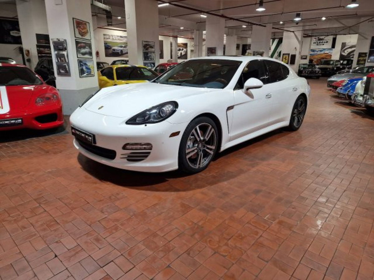 Porsche Panamera 4.8 4S (3)