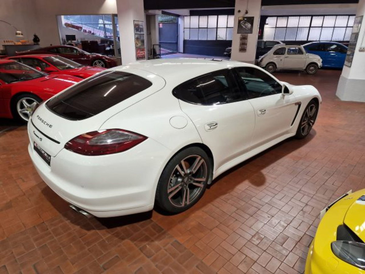 Porsche Panamera 4.8 4S (6)