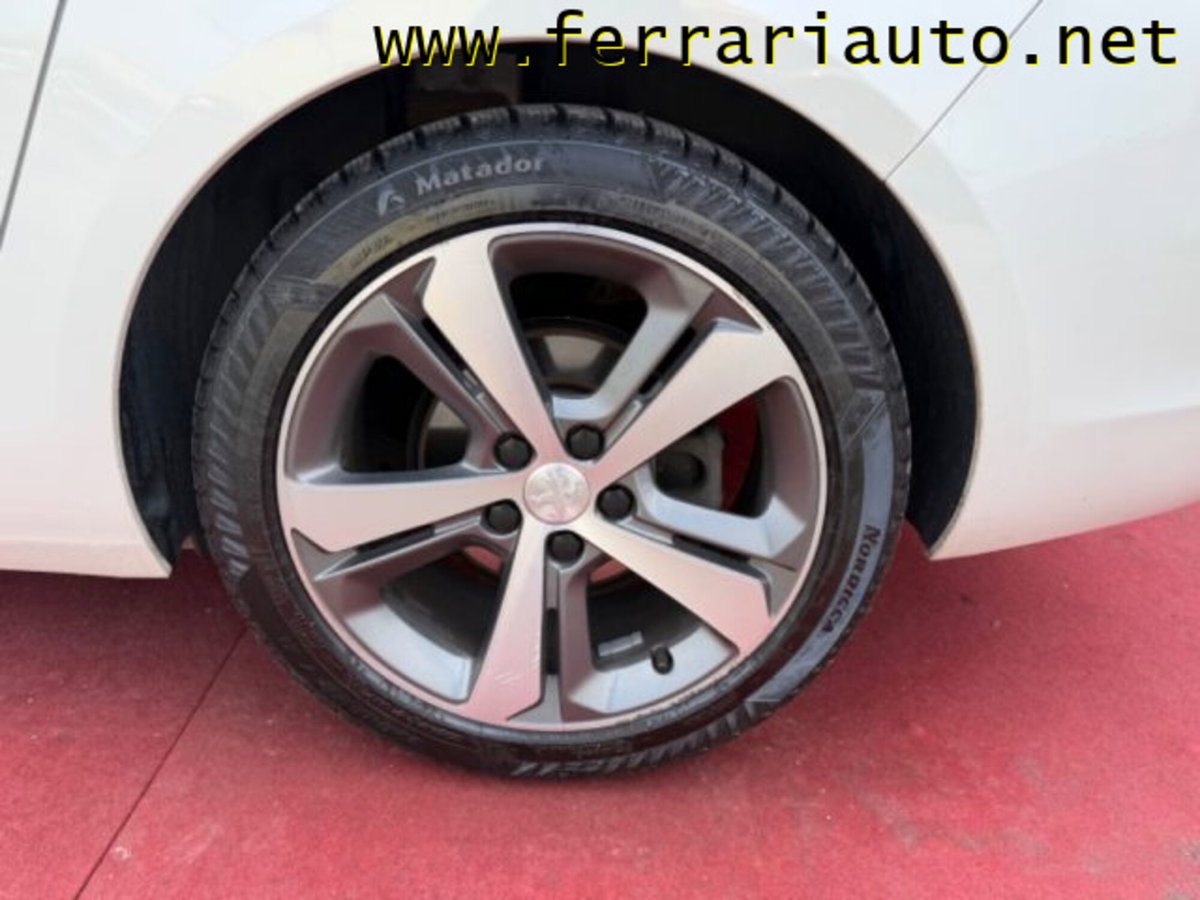 Peugeot 308 SW BlueHDi 130 S&S Allure (6)