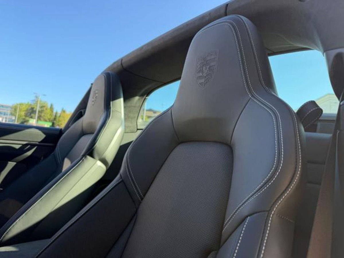 Porsche 911 Cabrio Targa 3.0 4 GTS (16)