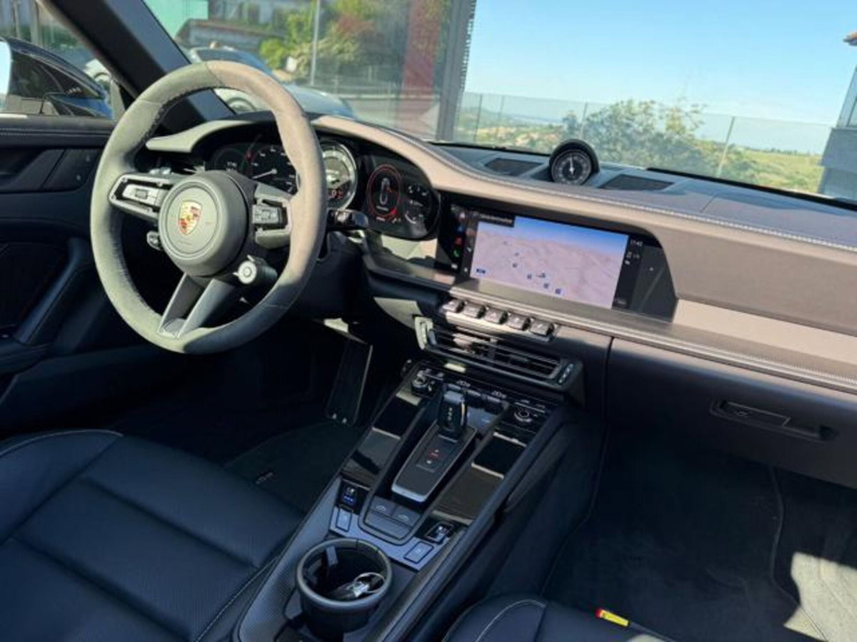 Porsche 911 Cabrio Targa 3.0 4 GTS (8)