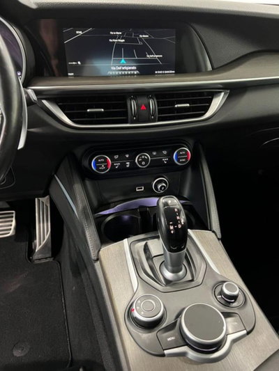 Alfa Romeo Stelvio Stelvio 2.0 Turbo 280 CV AT8 Q4 First Edition (13)
