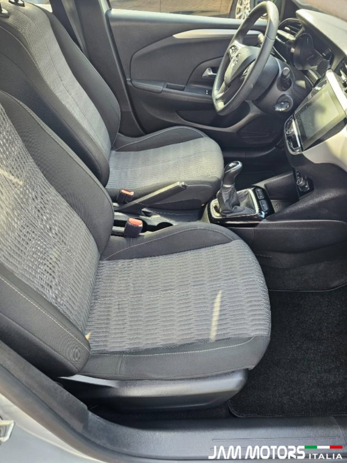 Opel Corsa 1.2 Edition (12)