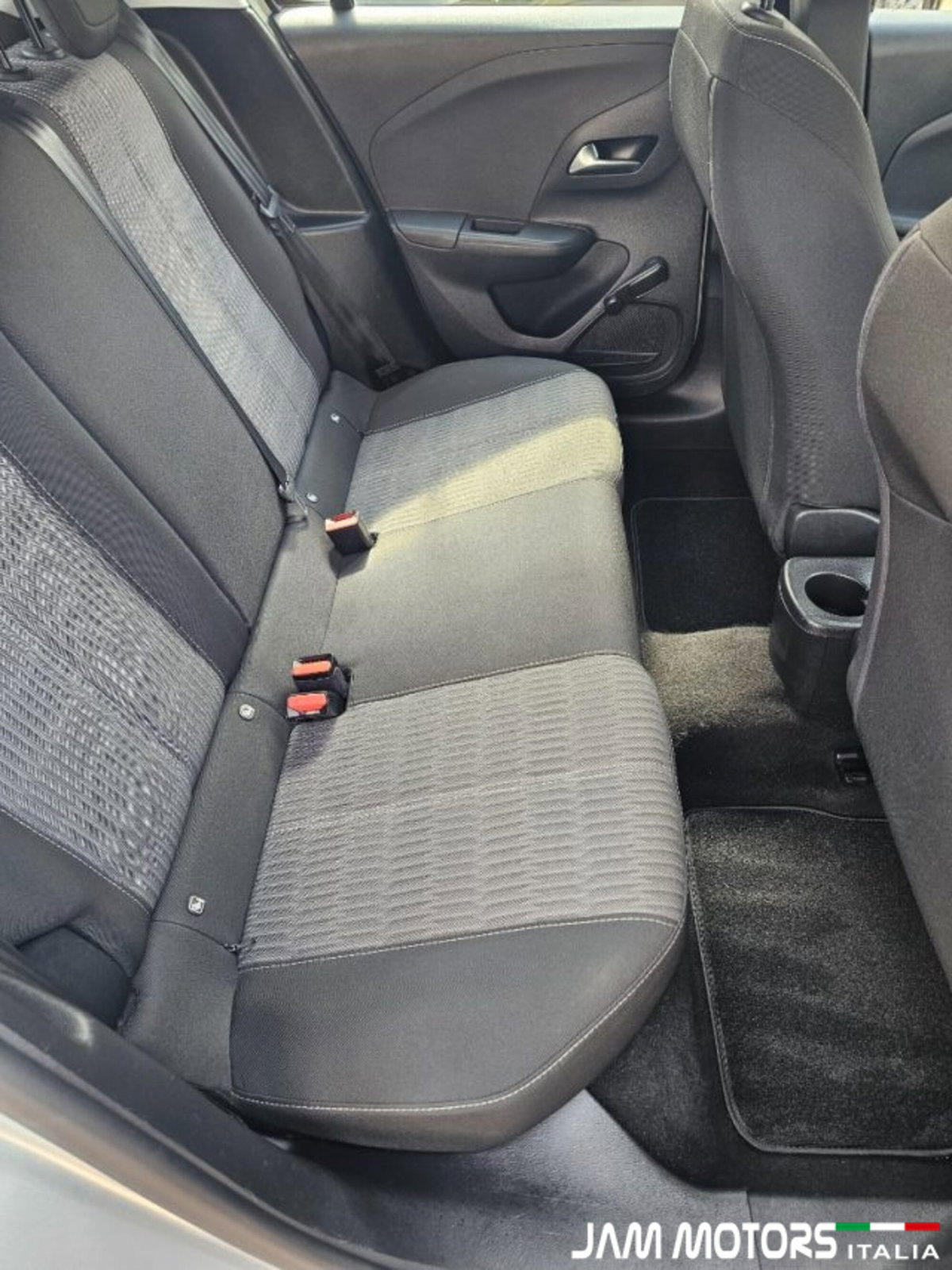 Opel Corsa 1.2 Edition (15)
