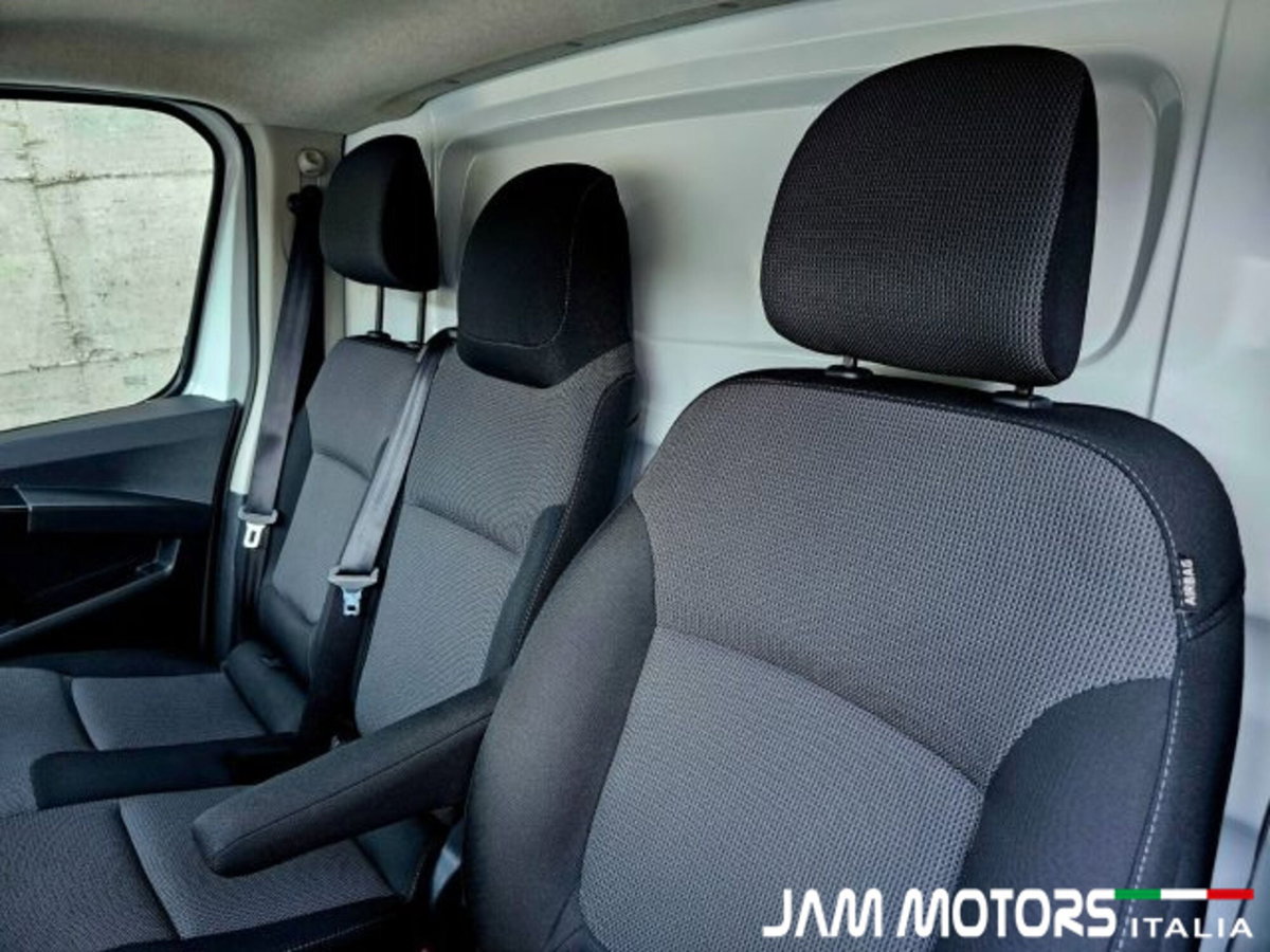 Nissan Primastar Furgone 27 2.0 dCi 110CV PC-TN Furgone Acenta Plus (17)