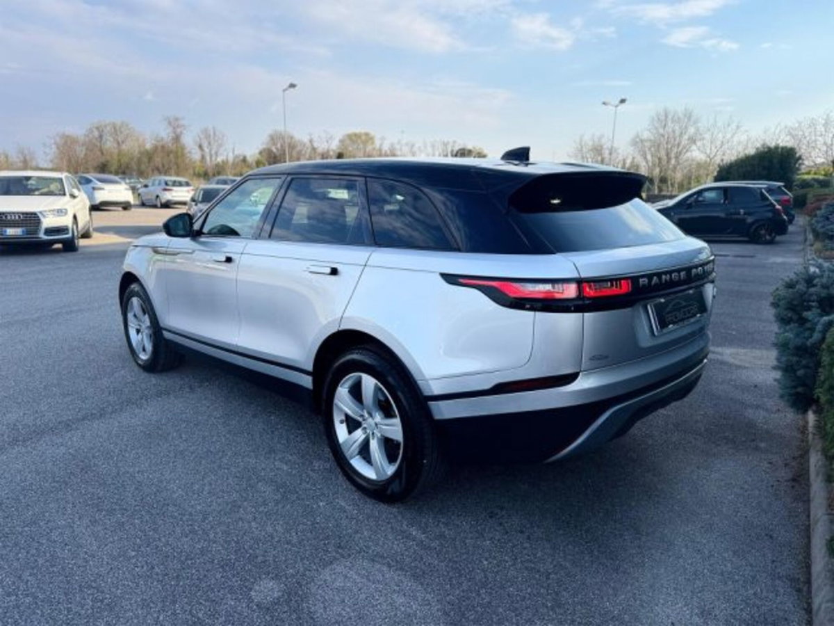 Land Rover Range Rover Velar 2.0D I4 240 CV (5)