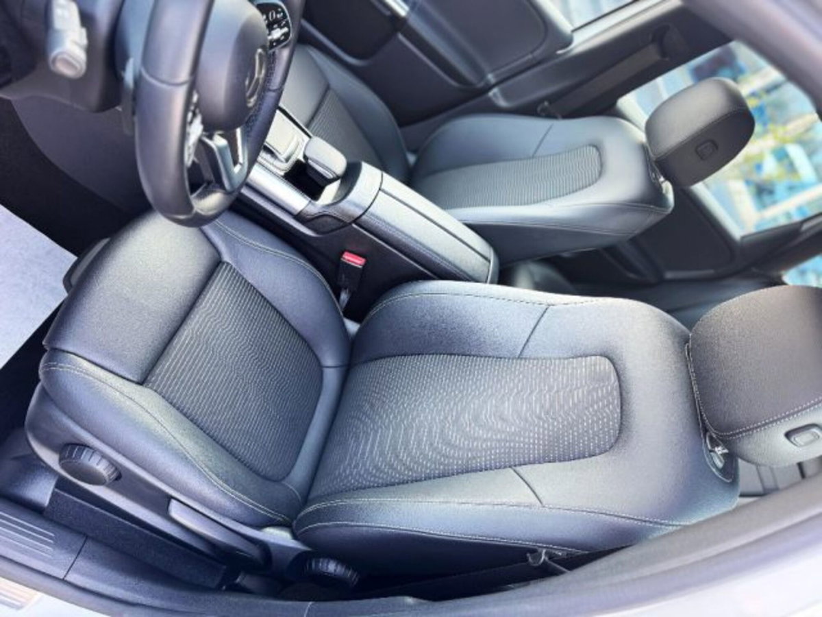 Mercedes-Benz Classe B 180 d Automatic Sport Plus (14)