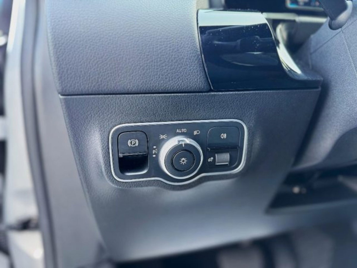 Mercedes-Benz Classe B 180 d Automatic Sport Plus (15)