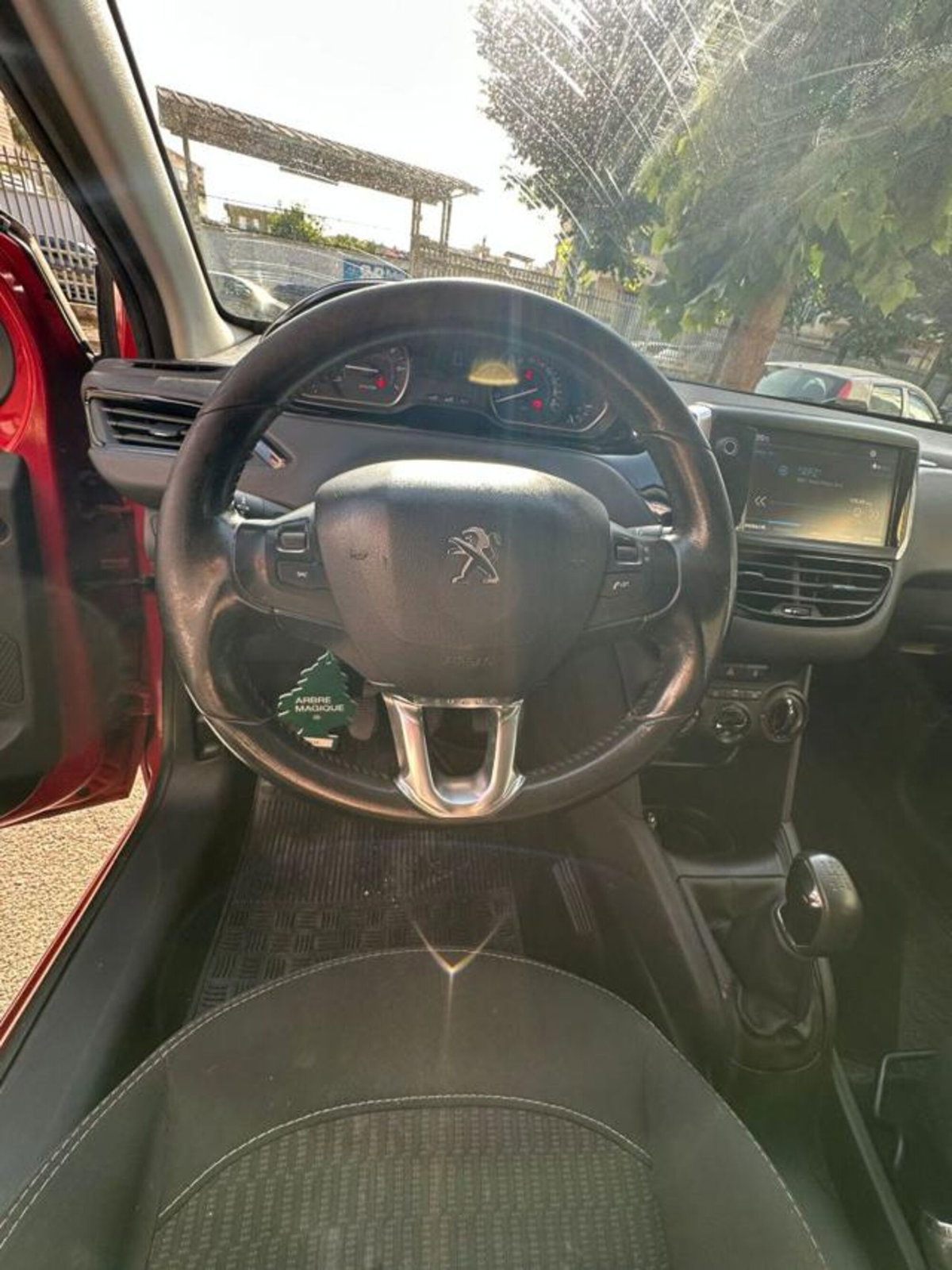 Peugeot 208 82 5p. GPL Allure (10)