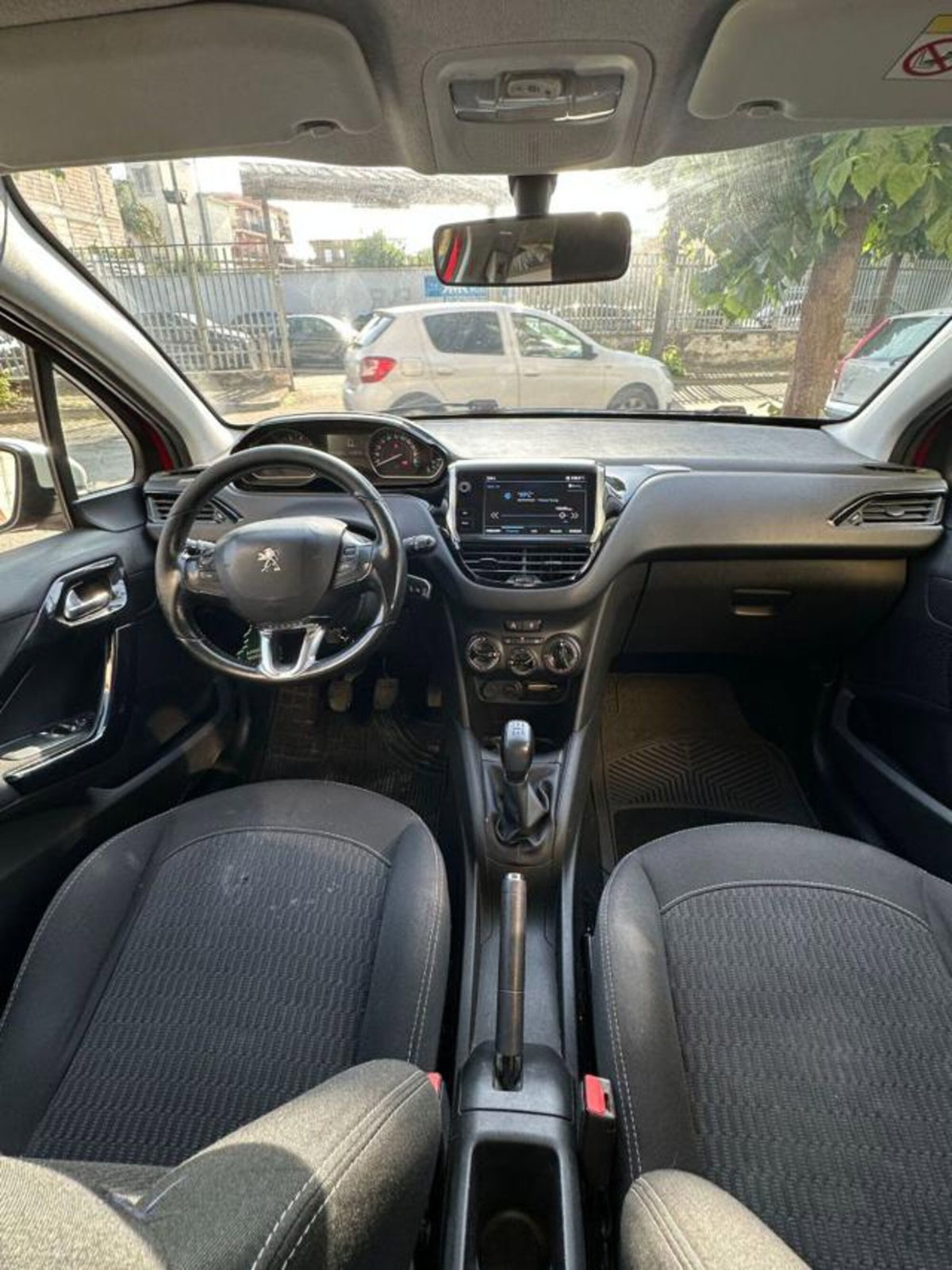 Peugeot 208 82 5p. GPL Allure (12)