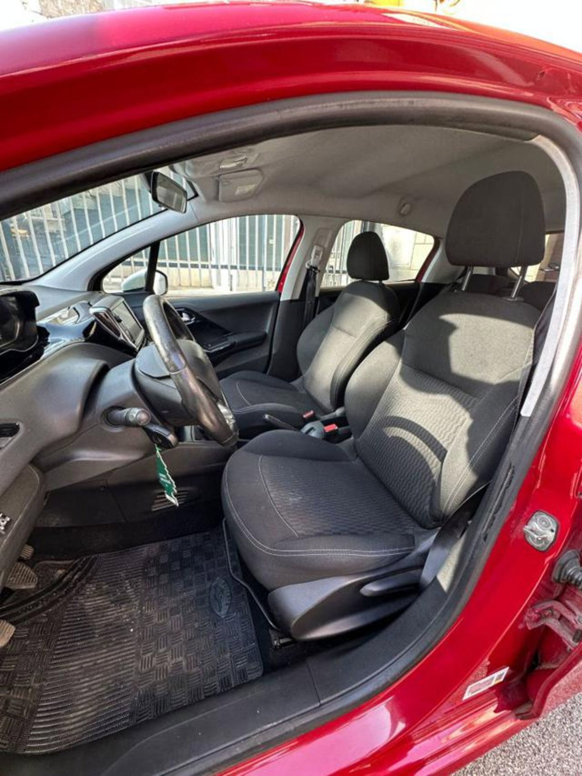 Peugeot 208 82 5p. GPL Allure (17)