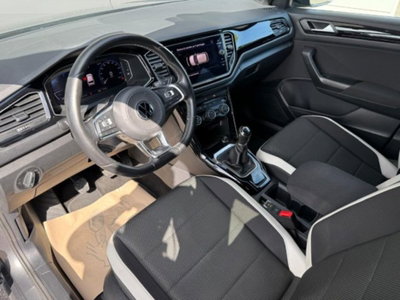 Volkswagen T-Roc 1.6 TDI SCR Advanced BlueMotion Technology (8)