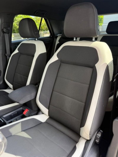 Volkswagen T-Roc 1.6 TDI SCR Advanced BlueMotion Technology (9)