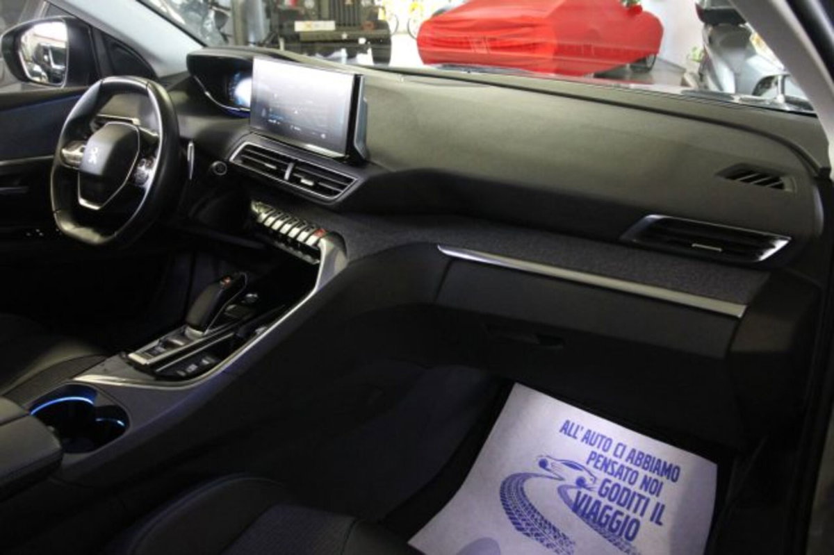 Peugeot 3008 Hybrid 225 e-EAT8 Allure Pack (10)