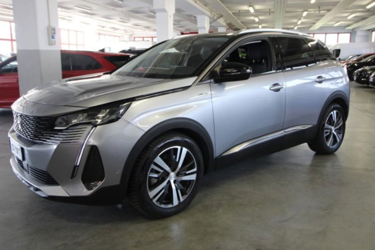 Peugeot 3008 Hybrid 225 e-EAT8 Allure Pack (2)