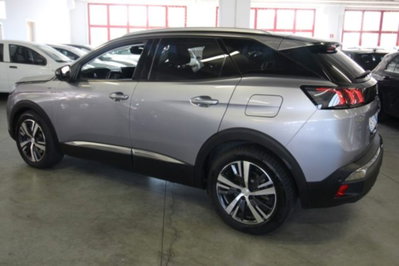 Peugeot 3008 Hybrid 225 e-EAT8 Allure Pack (4)