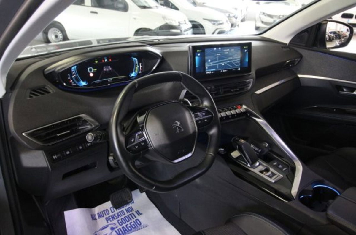 Peugeot 3008 Hybrid 225 e-EAT8 Allure Pack (7)
