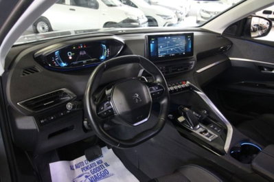 Peugeot 3008 Hybrid 225 e-EAT8 Allure Pack (7)