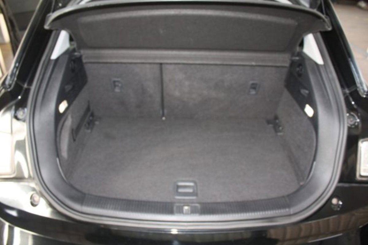 Audi A1 1.6 TDI S tronic S line edition (12)