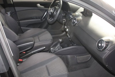 Audi A1 1.6 TDI S tronic S line edition (7)