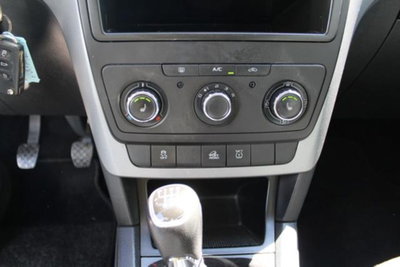 Skoda Yeti 2.0 TDI CR 110CV 4x4 Ambition (11)