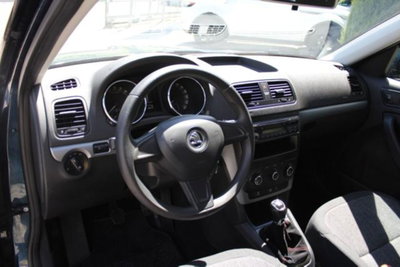 Skoda Yeti 2.0 TDI CR 110CV 4x4 Ambition (9)