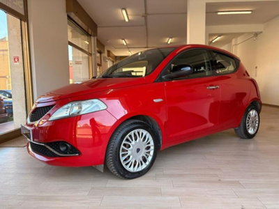 Lancia Ypsilon 1.2 69 CV 5 porte GPL Ecochic Gold (5)