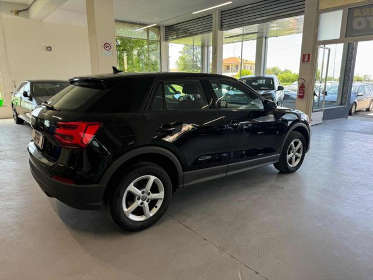 Audi Q2 Q2 30 TDI S tronic Business Design (10)