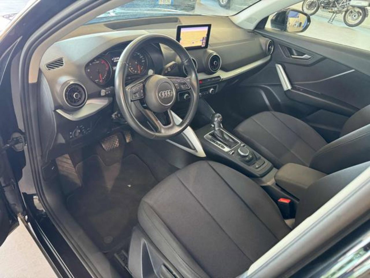Audi Q2 Q2 30 TDI S tronic Business Design (15)