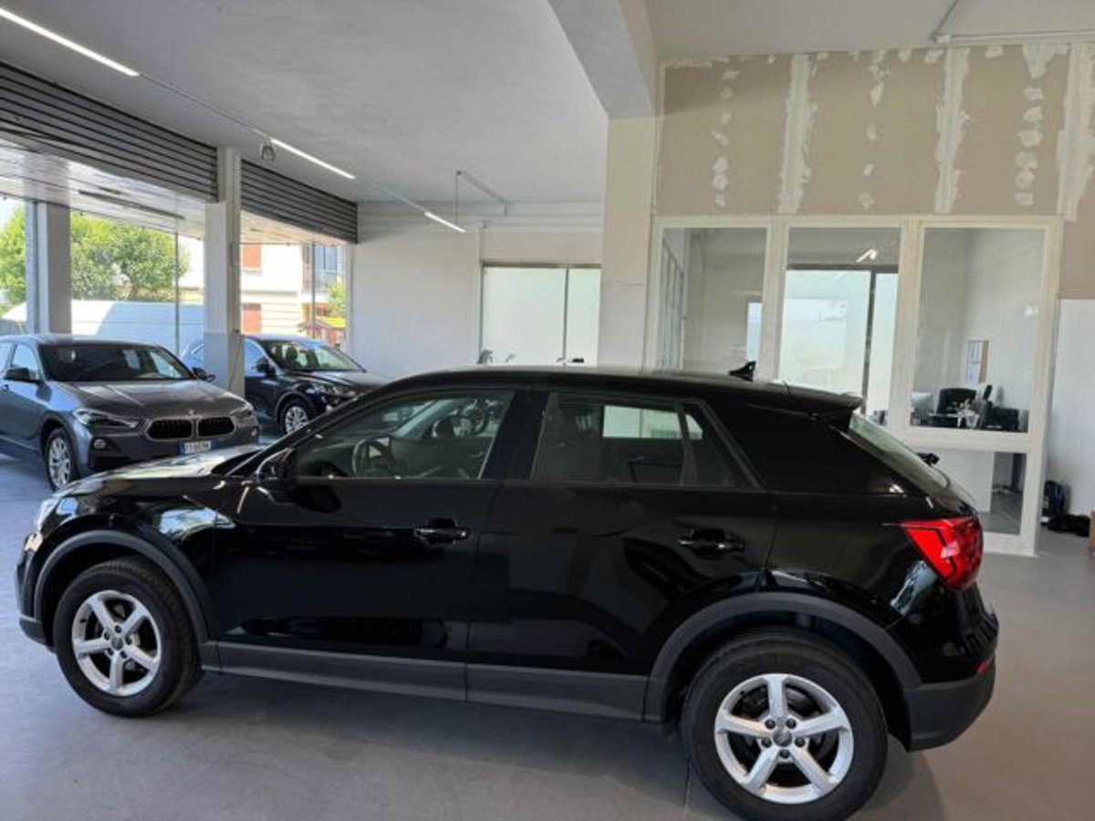 Audi Q2 Q2 30 TDI S tronic Business Design (6)