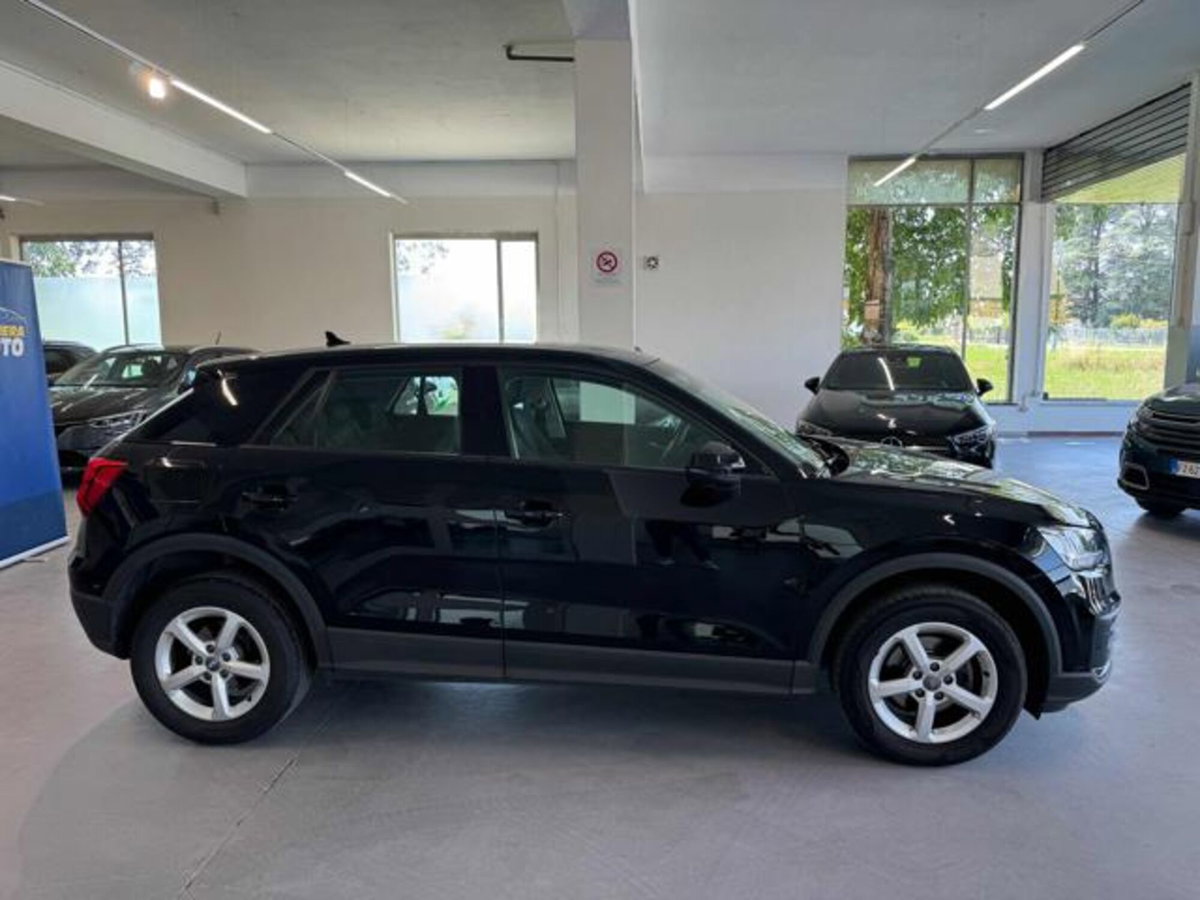 Audi Q2 Q2 30 TDI S tronic Business Design (9)