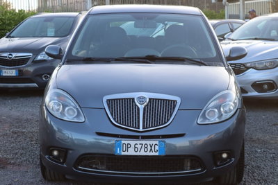 Lancia Ypsilon 1.2 Modamilano (3)