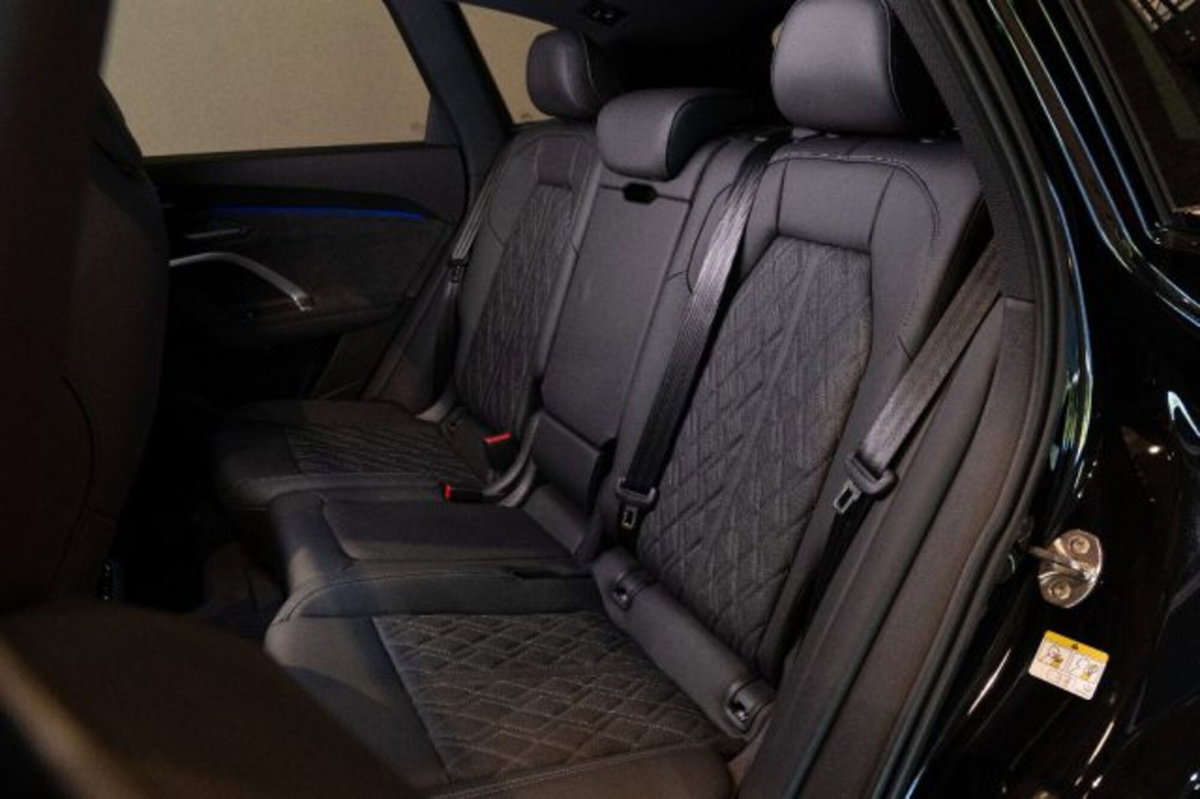 Audi Q5 3.0 tdi mhev+ S line edition quattro 299cv s-tronic (14)