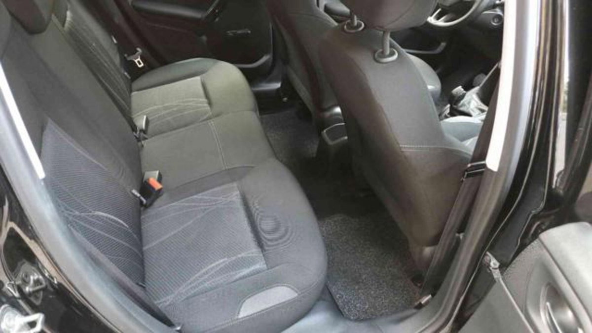 Peugeot 208 VTi 82 CV 5 porte Active (10)