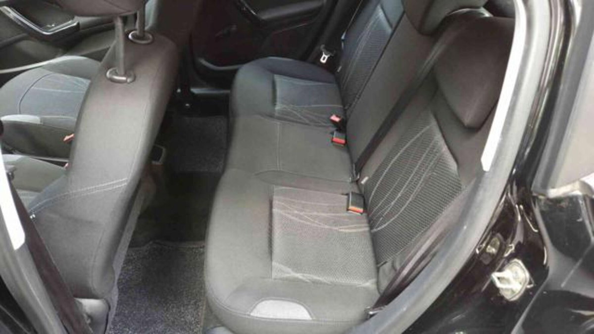 Peugeot 208 VTi 82 CV 5 porte Active (12)