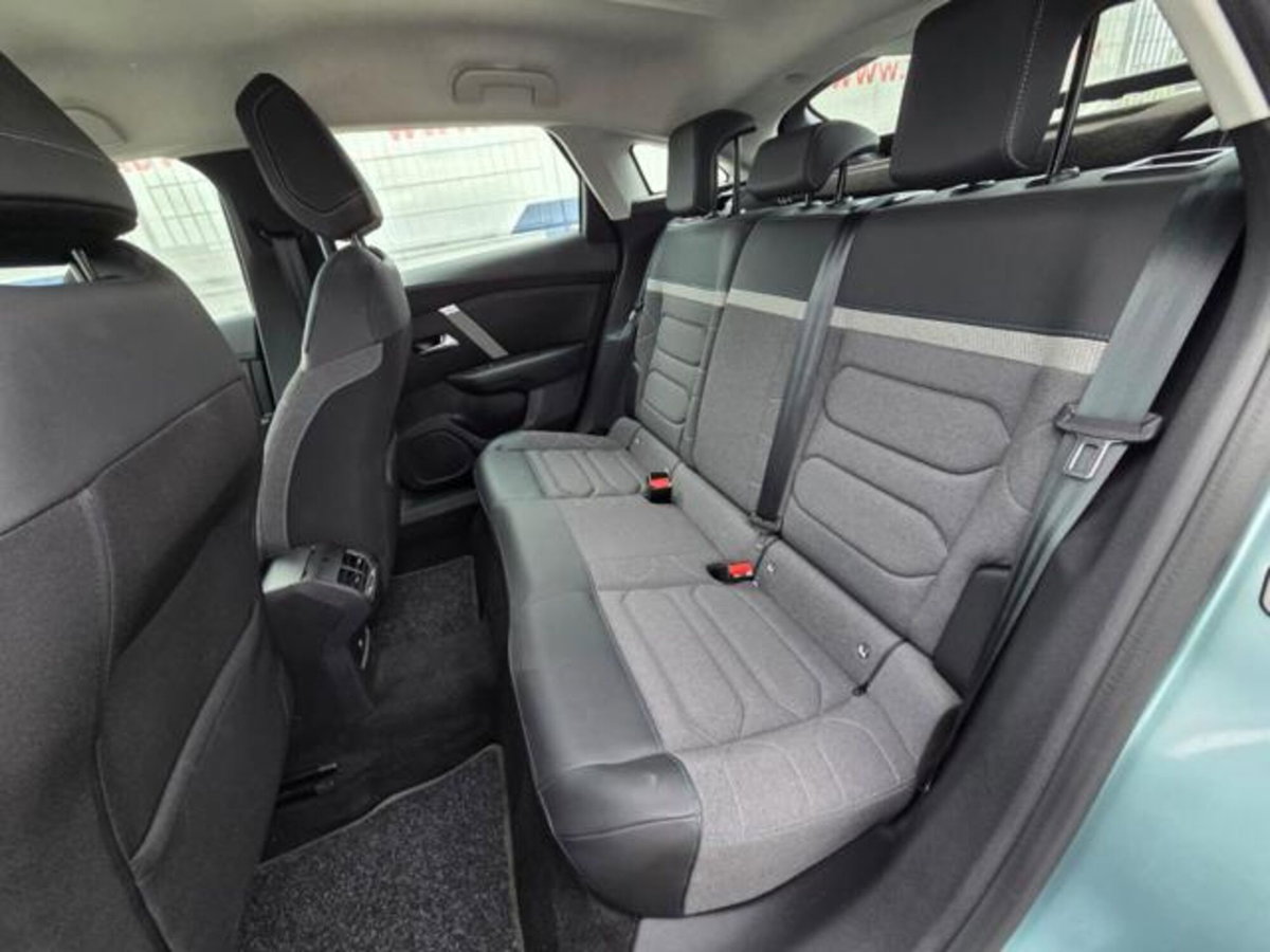 Citroen C4 BlueHDi 130 S&S EAT8 Feel Pack (17)