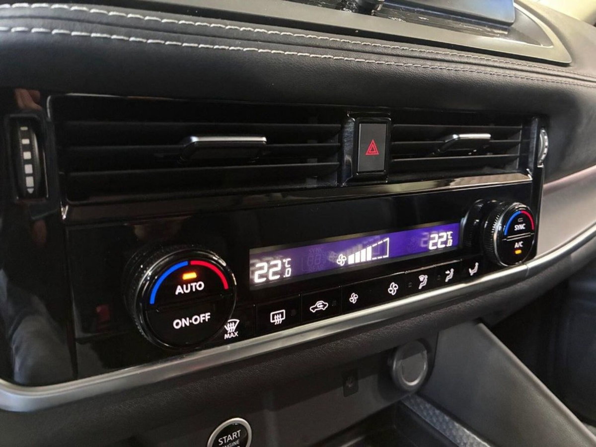 Nissan Qashqai 1.3 mhev N-Connecta 4wd 158cv xtronic (12)