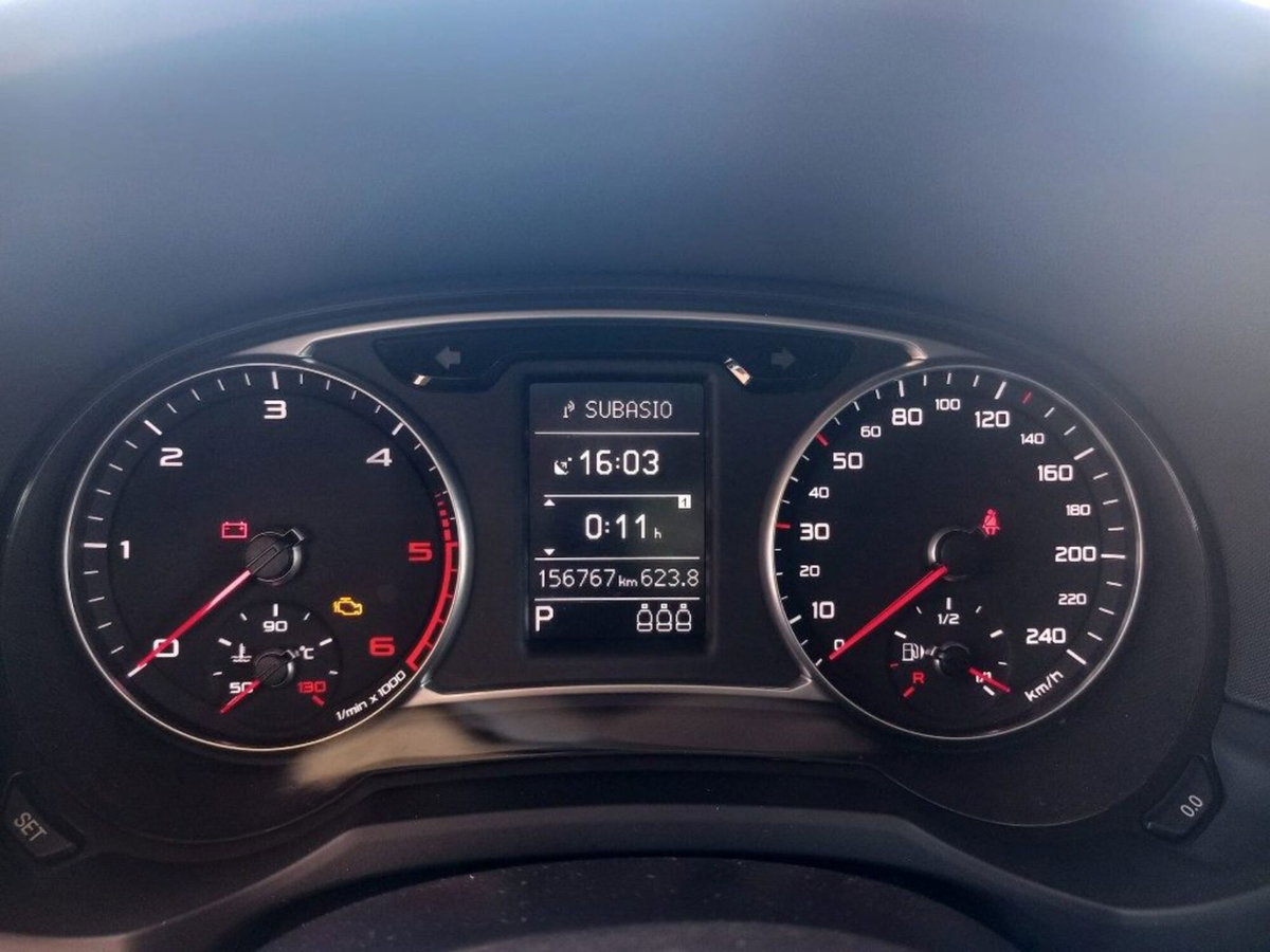 Audi A1 1.6 TDI S tronic S line edition (6)