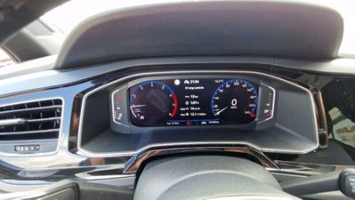 Volkswagen Taigo 1.0 tsi R-Line 115cv (10)