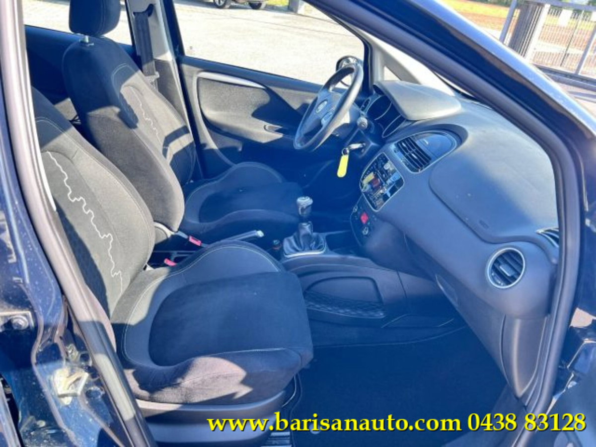 Fiat Punto 1.3 MJT II 75 CV 5 porte Lounge (6)