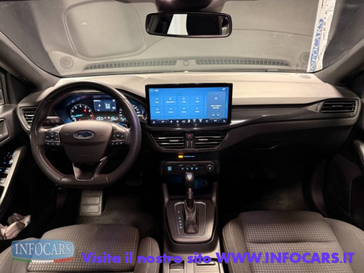 Ford Focus Station Wagon 1.0 EcoBoost Hybrid 155 CV SW ST-Line (11)