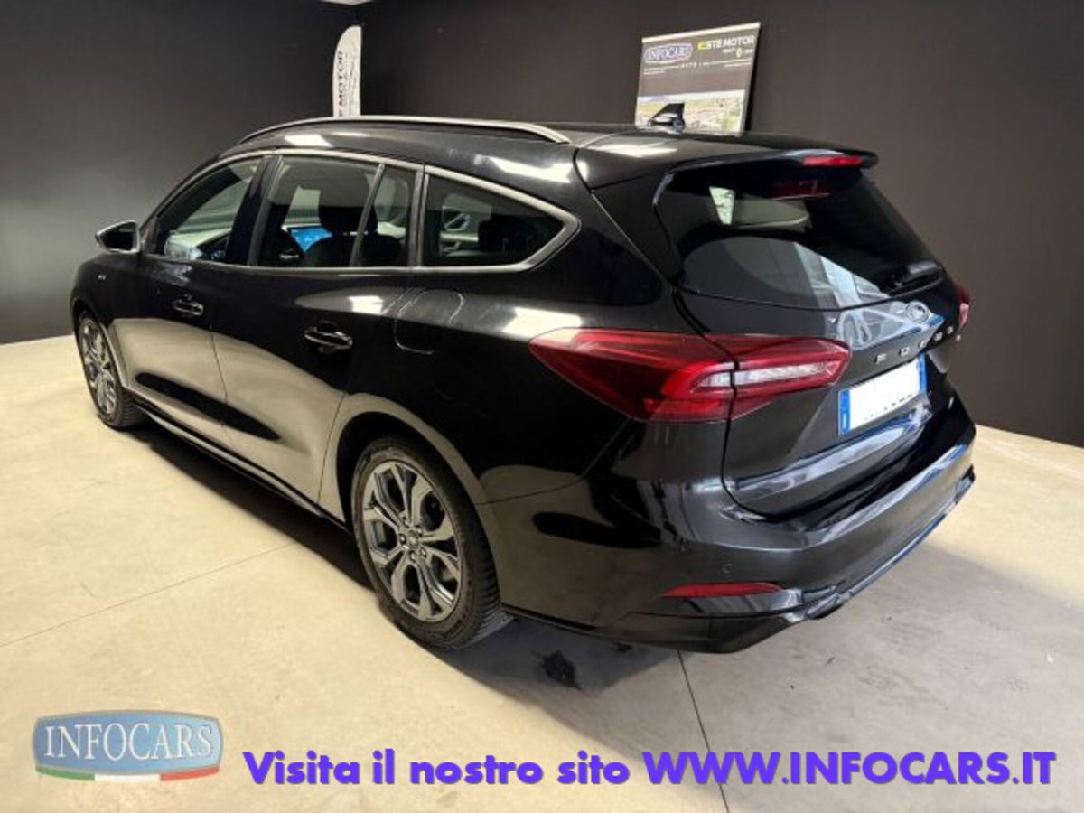 Ford Focus Station Wagon 1.0 EcoBoost Hybrid 155 CV SW ST-Line (2)