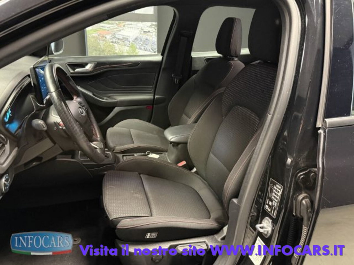 Ford Focus Station Wagon 1.0 EcoBoost Hybrid 155 CV SW ST-Line (5)